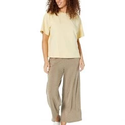 Eileen Fisher Crew Neck Elbow Raglan Sleeve Top in Organic Cotton Stretch Jersey | Shirts & Tops 9 Eileen Fisher Crew Neck Elbow Raglan Sleeve Top in Organic Cotton Stretch Jersey | Shirts & Tops -Eberjey Shop 61WLHXcg5BL. AC SR736920